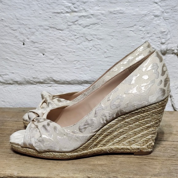 Kelly &‎ Katie Espadrille Wedge Open Toe Heels Knot Detail Size 9M Leopard Print - Picture 4 of 11